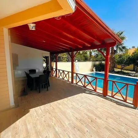 Peaceful Villas-patio-garden فيلة